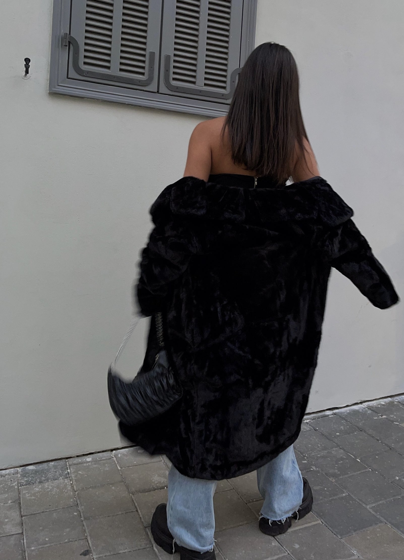 FUR COAT