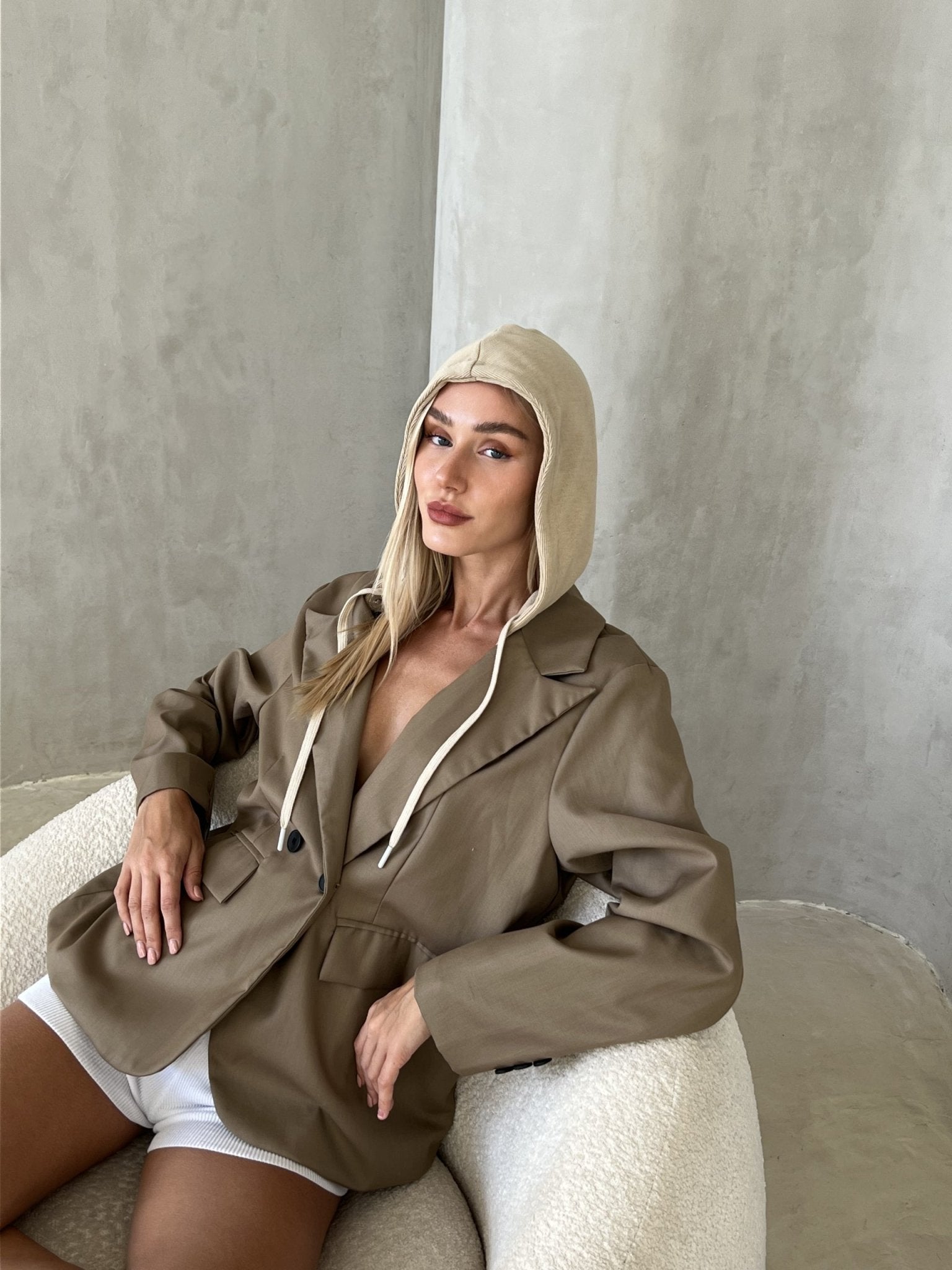 MELENY BLAZER